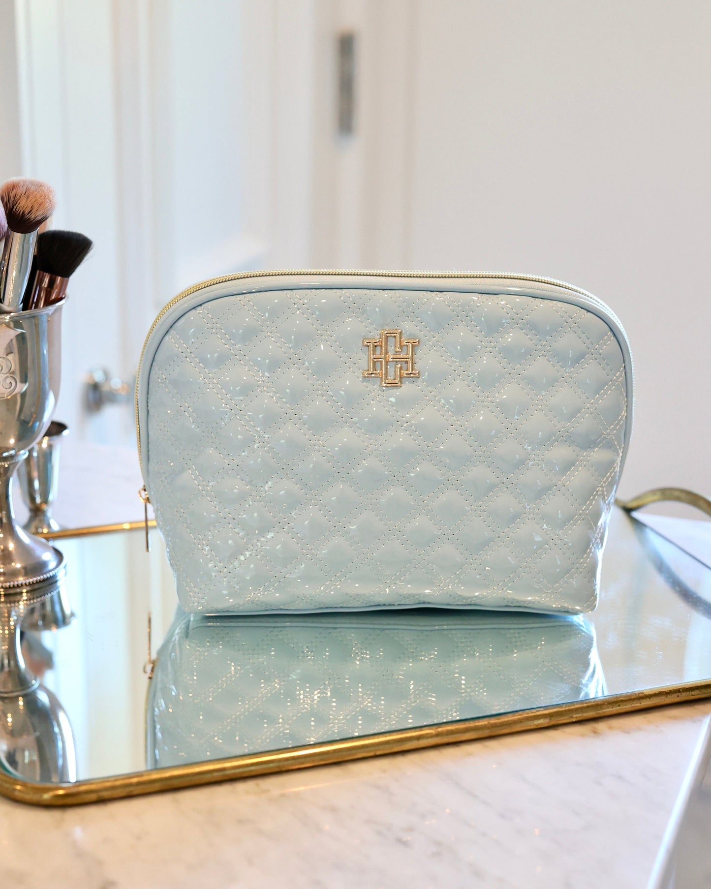 Capri Large Pouch Light Blue