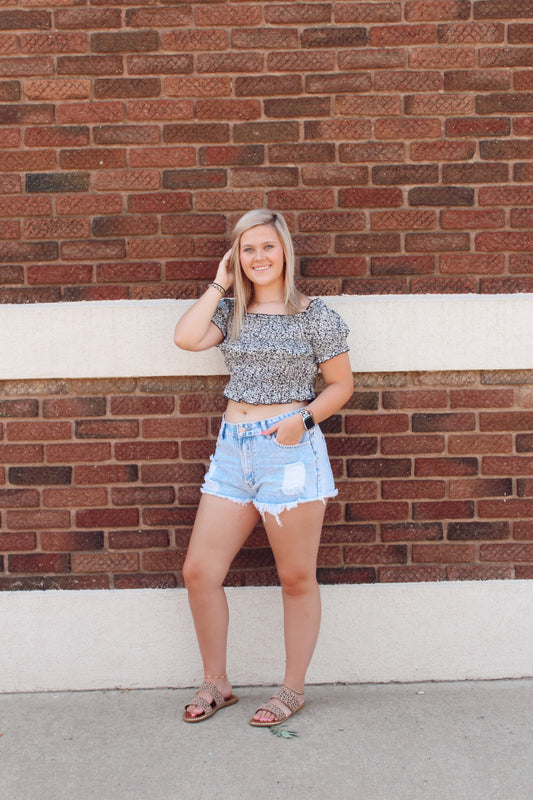 Light Wash Raw Hem Denim Shorts