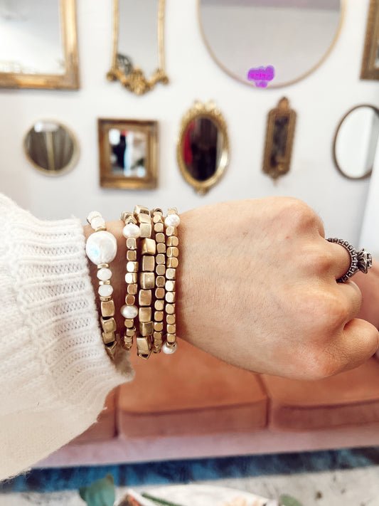 Linked Pearls Bracelet Set